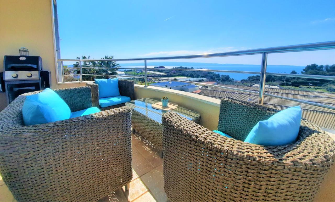 Sea View- Spacious Apartment With Shared Pool 스플리트 외부 사진